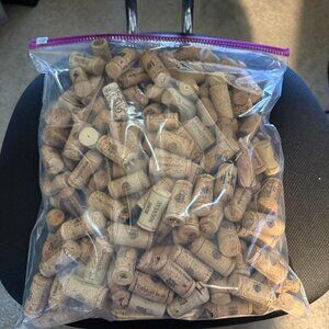 Corks (Wine & Champagne Bottle Corks)